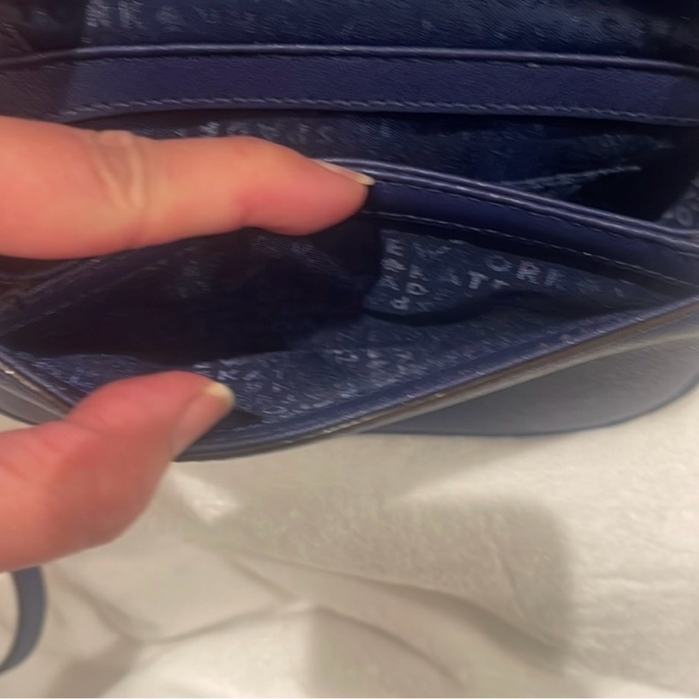 Immaculate Navy Kate Spade New York Crossbody - Picture 9 of 12